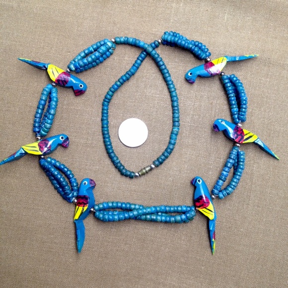 Vintage Jewelry - Vintage Blue Parrot Beaded Necklace